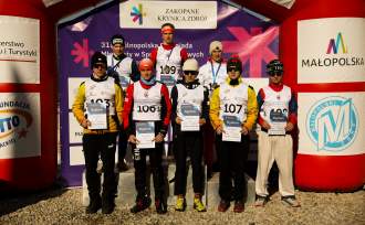 Trzykrotny złoty medalista Filip Juroszek na najwyższym stopniu podium (109) foto: OOM facebook