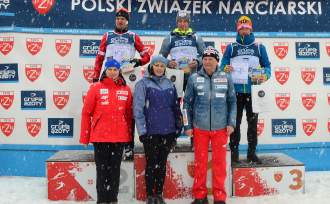 Podium 10 km mężczyzn z mistrzem Polski Dominkiem Bury i wicemistrzem Mariuszem Michałkiem