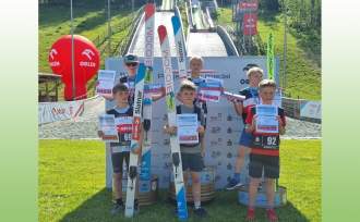 Paweł Wałach na drugim stopniu podium (foto: WSS Wisła)