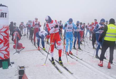 Mężczyźni szykujący się do startu na 12 km