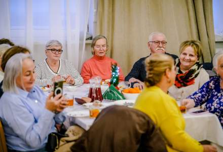 Uczestnicy Świątecznego Spotkania dla Seniorów w Koniakowie fot. M.Kuźma
