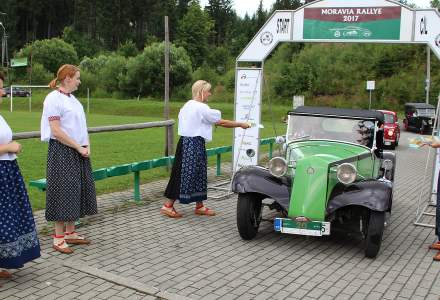 Zjazd zabytkowych samochodów