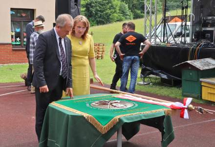 Uroczystość poświęcenia sztandaru
