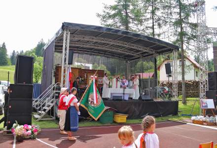Uroczystość poświęcenia sztandaru
