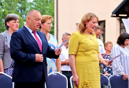 Uroczystość poświęcenia sztandaru