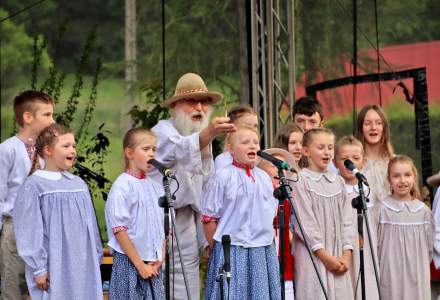 Uroczystość poświęcenia sztandaru