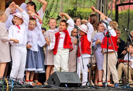 Uroczystość poświęcenia sztandaru