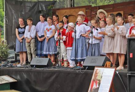 Uroczystość poświęcenia sztandaru