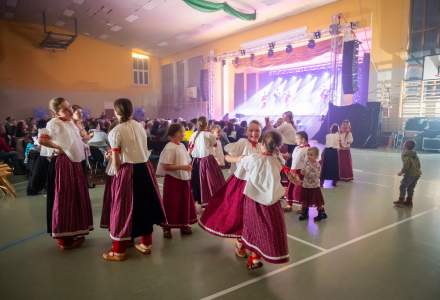 Kolędowanie z zespołem Enej