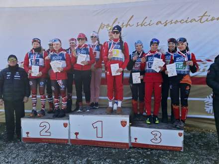 MPS Sztafeta NKS Trójwieś Beskidzka (2) MKS Istebna (3)