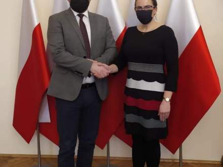 Grzegorz Puda-  Minister Rolnictwa i Rozwoju Wsi z Wójt Gminy Istebna Łucją Michałek