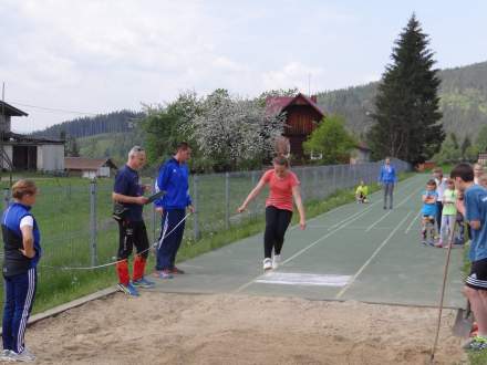 Sportowa rywalizacja szkół Istebna - Ćierne