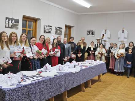 Uczestnicy wernisażu