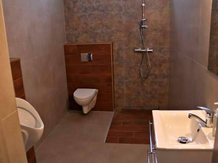 Odremontowana ubikacja w częśći bojowej OSP Koniaków Centrum