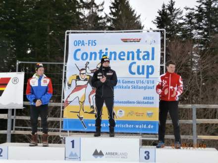 Dominik Bury na najwyższym podium