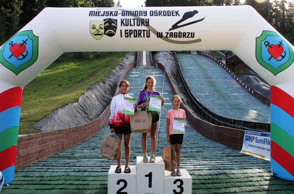 Oliwia Bury na najwyższym stopniu podium w kombinacji norweskiej