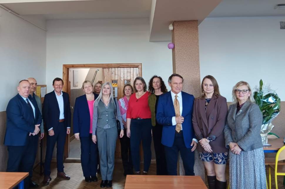 Uroczyste otwarcie wyremontowanej kuchni w ramach rządowego programu „Posiłek w szkole i w domu”